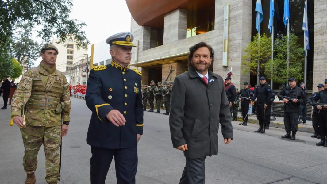 12255-el-gobernador-saenz-encabezo-los-actos-centrales-por-el-214-aniversario-de-la-revolucion-de-mayo
