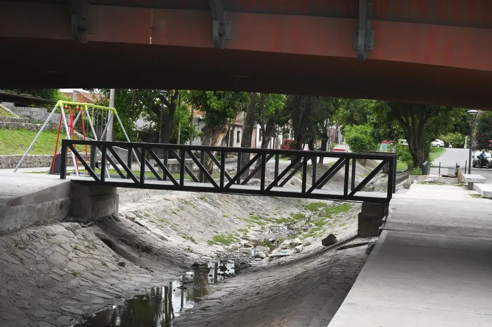 pasarelas-bajo-puente-velez-sarsfield-3