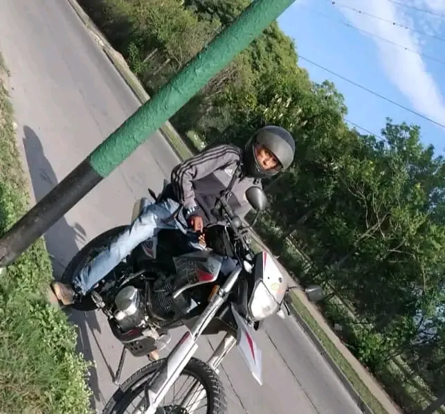 1702989855945