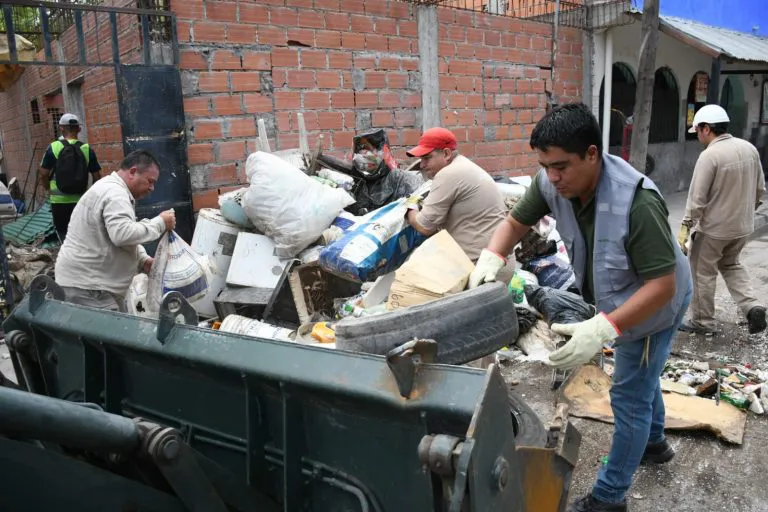 descacharrado-en-bo-san-francisco-solano-3-768x512