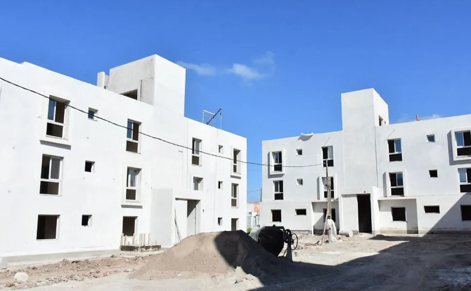 7077-saenz-recorrio-las-obras-que-el-instituto-provincial-de-vivienda-ipv-tiene-en-ejecucion-en-el-barrio-pereyra-rozas-20230510195450